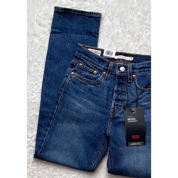 NWT Levi’s Wedgie Straight High Rise Jean in Salsa Charleston Outlasted, 24 X 28 - Picture 6 of 16
